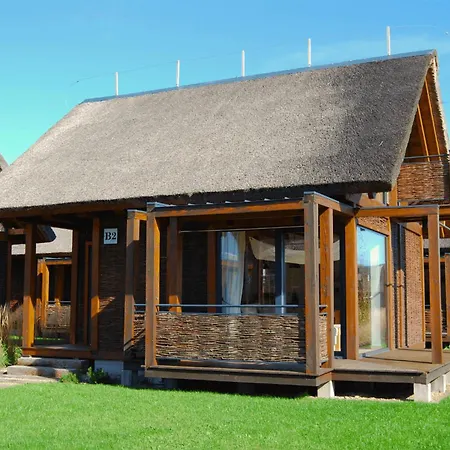 Kuter Port Holiday home *